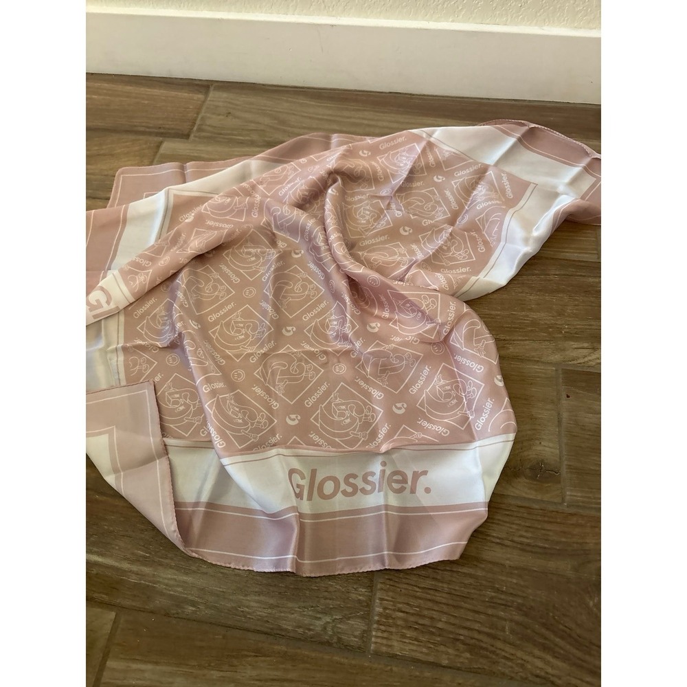 Light pink glossier scarf